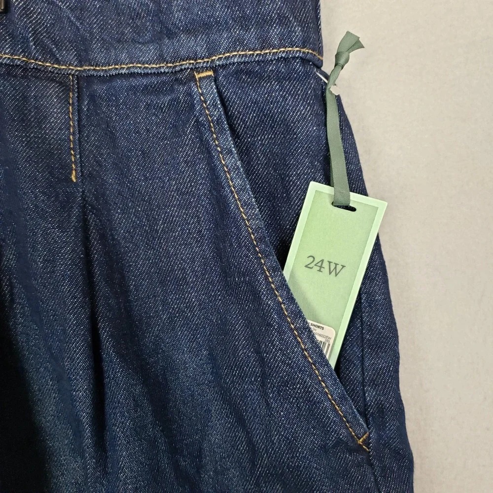 Terra & Sky Stretch Waist Drapey Shorts Dark Denim Look Casual Comfortable 24W